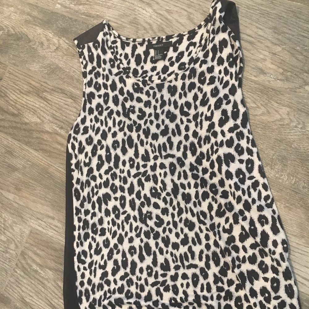 Mesh open back cheetah print tank with leather